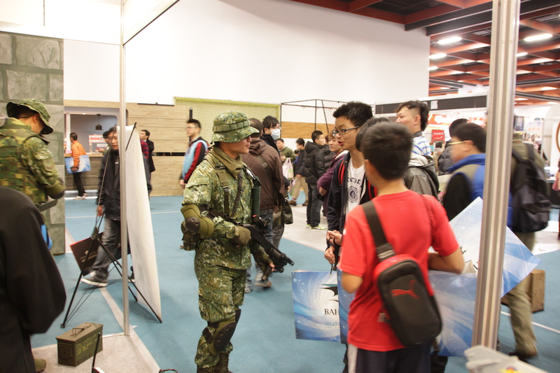 Illustration for article titled Taiwan's Military Scouts Recruits at Game Expo